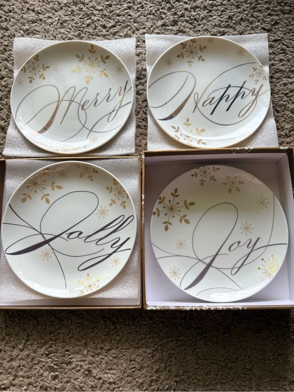 BRAND NEW Pier 1 White and Gold Holiday Appetizer Plates - Set of 4